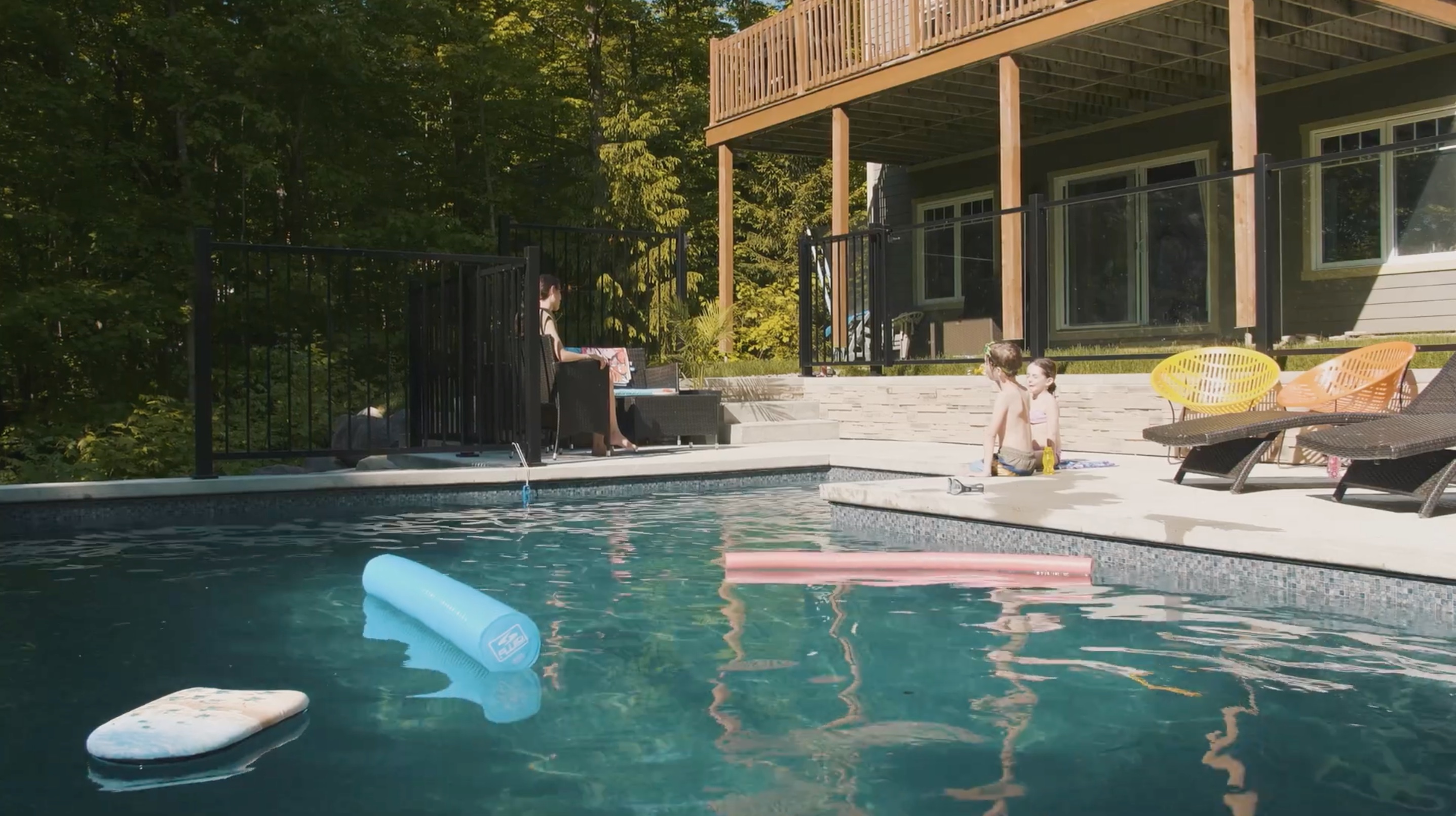 Les Coffrages Isolants.com offre une panoplie de service dans le domaine du coffrage isolant aux alentour de Granby et vous suivre nos nouvelles telles que la dernière nouvelle, Guide de montage pour piscines creusées en béton et coffrage isolant IntegraSpec